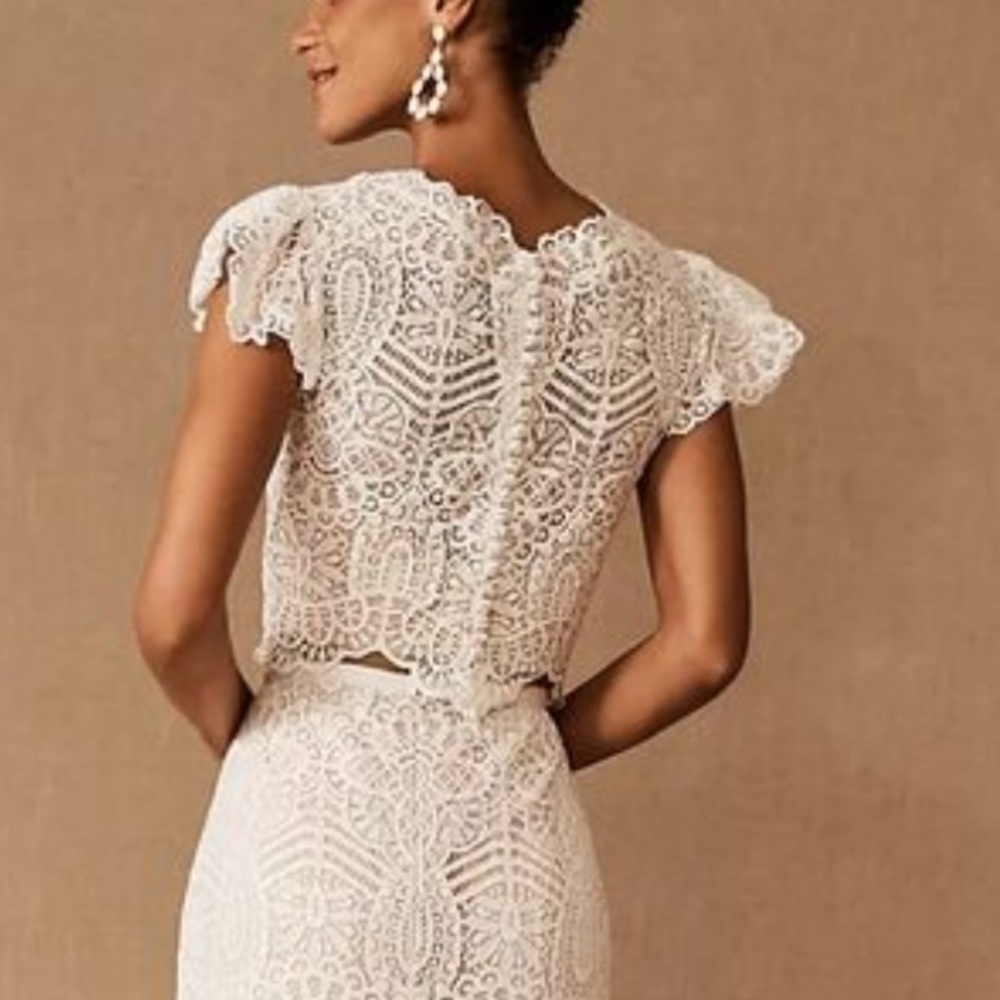 WILLOWBY by Watters White Lace Overlay Short Sleeve Button Back Wedding Top 14 - Picture 2 of 11